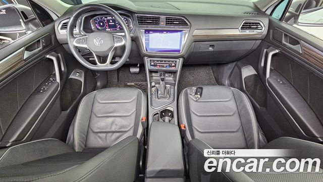 Volkswagen Tiguan 2023 — photo 7