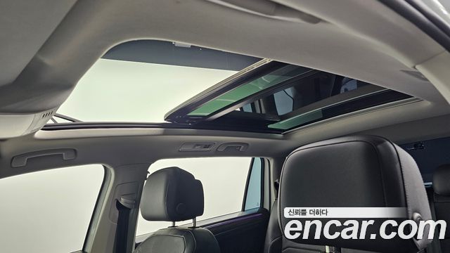 Volkswagen Tiguan 2023 — photo 19