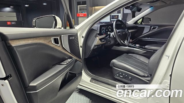 Kia K8 2022 — photo 11