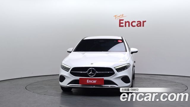 Mercedes-Benz A-Class 2024 — photo 3