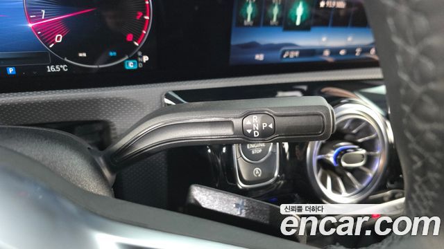 Mercedes-Benz A-Class 2024 — photo 9