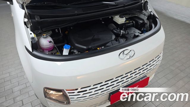 Hyundai Staria 2024 — photo 6