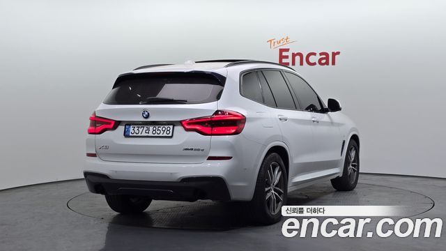 BMW X3 2018 — photo 2