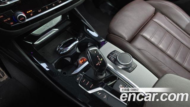 BMW X3 2018 — photo 9