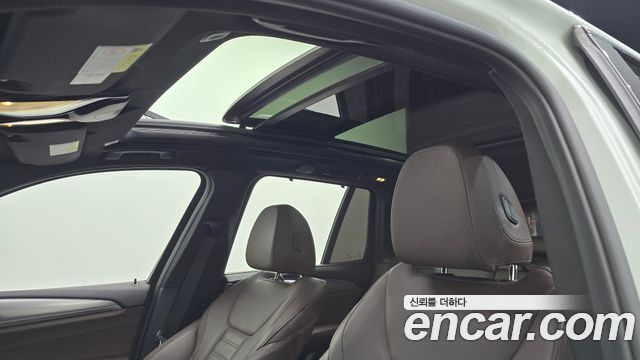 BMW X3 2018 — photo 19
