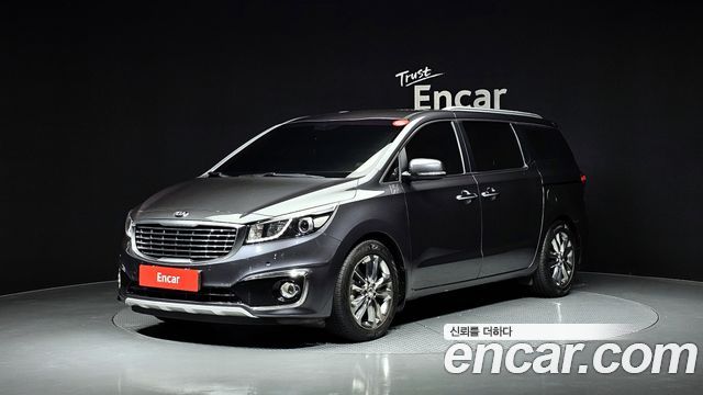 Kia Canival 2016 — photo 1