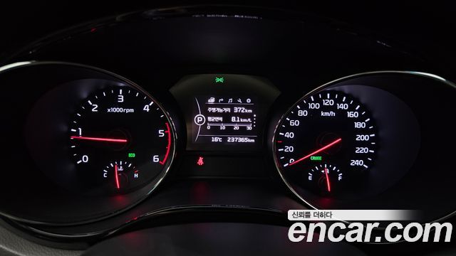 Kia Canival 2016 — photo 8