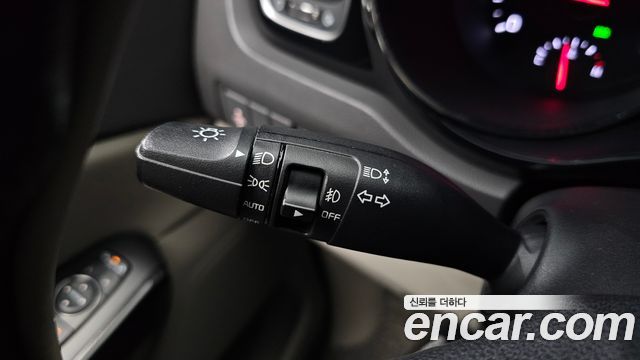 Kia Canival 2016 — photo 18