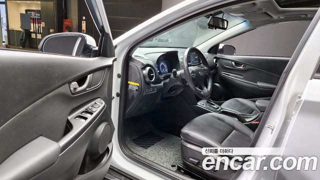 Hyundai Kona 2018 — photo 11