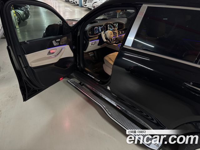 Mercedes-Benz GLS-Class 2022 — photo 12
