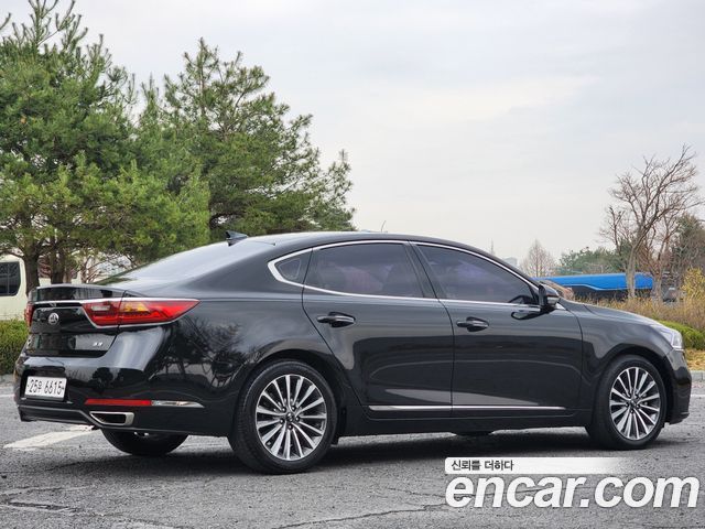 Kia K7 2017 — photo 8