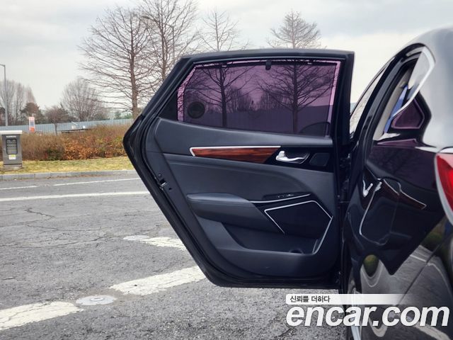 Kia K7 2017 — photo 11