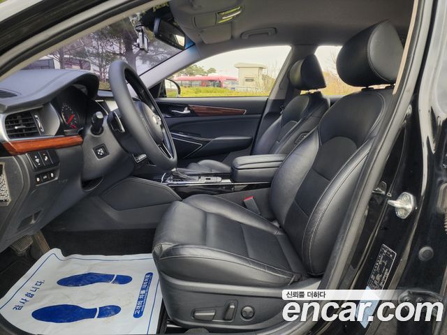 Kia K7 2017 — photo 12
