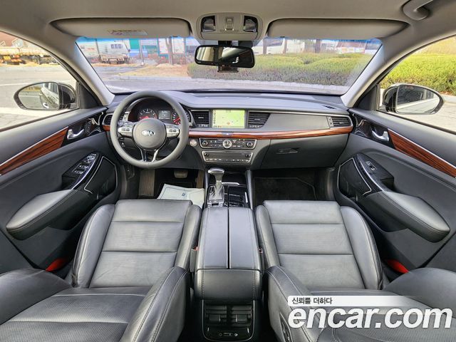 Kia K7 2017 — photo 14