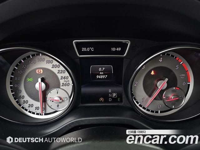 Mercedes-Benz GLA-Class 2015 — photo 8