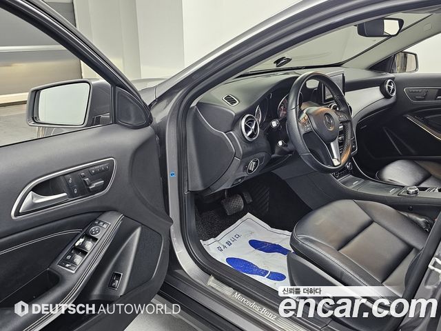 Mercedes-Benz GLA-Class 2015 — photo 11