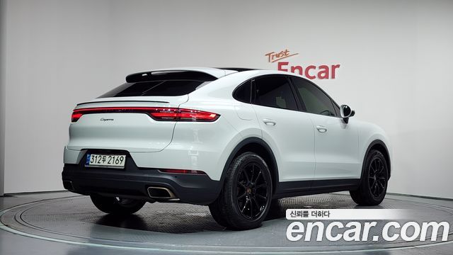 Porsche Cayenne 2020 — photo 2