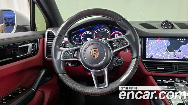 Porsche Cayenne 2020 — photo 14