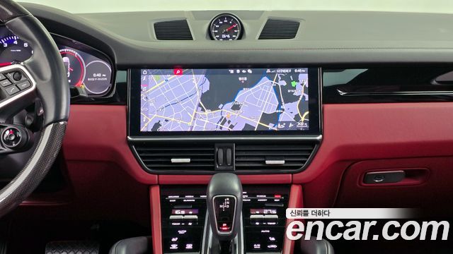 Porsche Cayenne 2020 — photo 15
