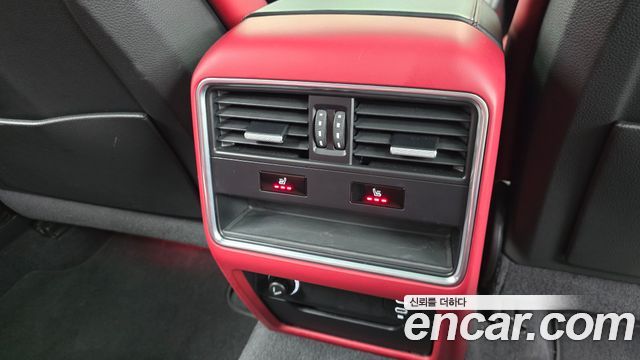 Porsche Cayenne 2020 — photo 20