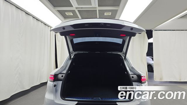 Porsche Cayenne 2020 — photo 21