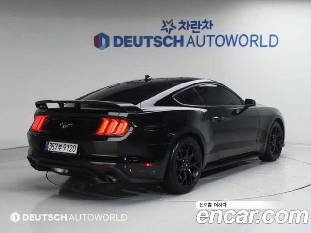 Ford Mustang 2022 — photo 2