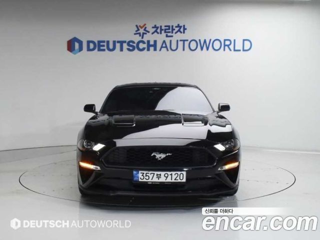 Ford Mustang 2022 — photo 3