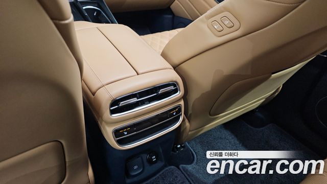 Genesis GV80 2020 — photo 18