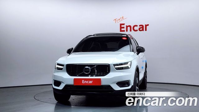 Volvo XC40 2019 — photo 3