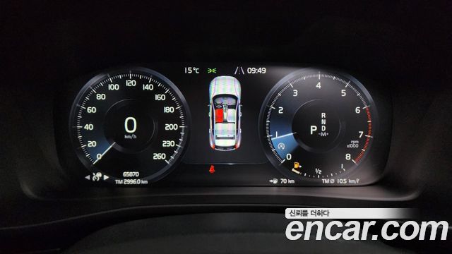 Volvo XC40 2019 — photo 8