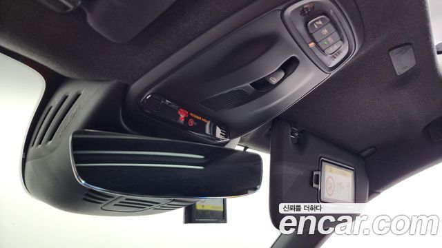 Volvo XC40 2019 — photo 18