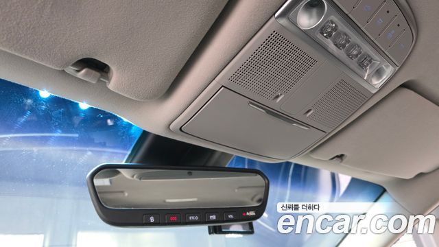 Genesis EQ900 2016 — photo 18