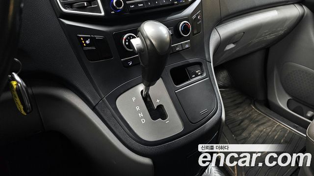 Hyundai Starex 2019 — photo 9