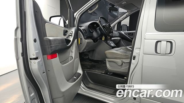 Hyundai Starex 2019 — photo 10