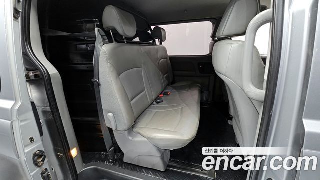 Hyundai Starex 2019 — photo 12
