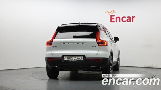 Volvo XC40 2020 — photo 4