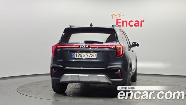 Kia Seltos 2023 — photo 4