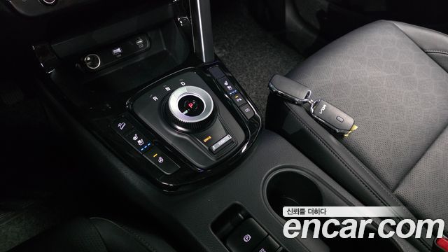 Kia Seltos 2023 — photo 9