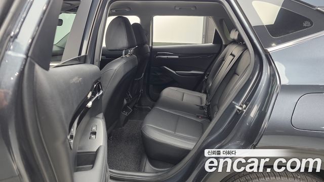 Kia Seltos 2023 — photo 11