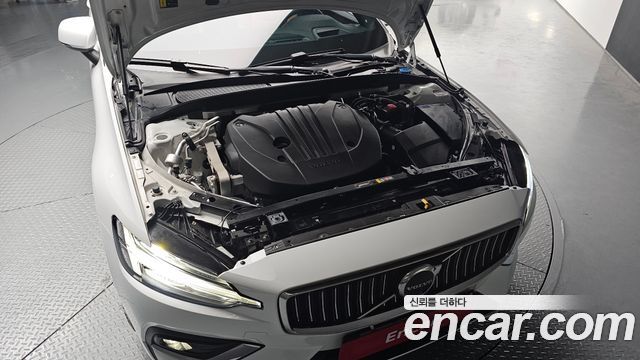 Volvo S60 2024 — photo 6
