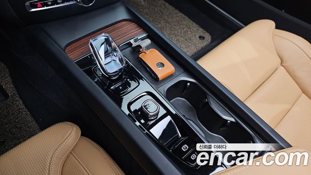 Volvo S60 2024 — photo 9