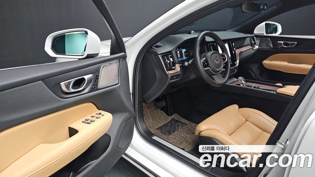 Volvo S60 2024 — photo 11