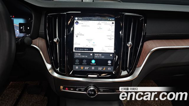 Volvo S60 2024 — photo 14