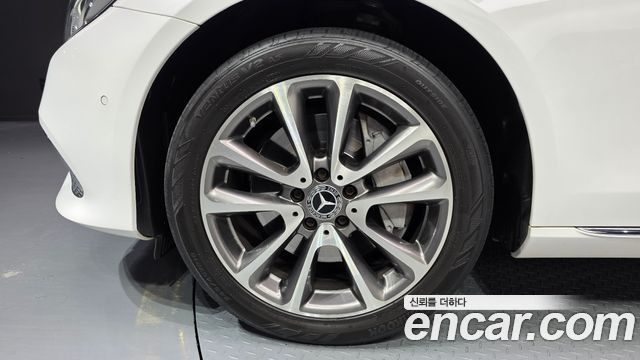 Mercedes-Benz E-Class 2018 — photo 5