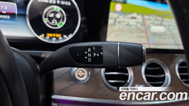 Mercedes-Benz E-Class 2018 — photo 9