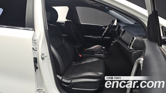 Kia Sportage 2019 — photo 10