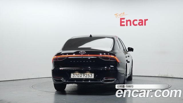 Hyundai Grandeur 2022 — photo 4