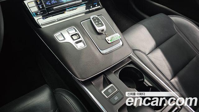 Hyundai Grandeur 2022 — photo 9