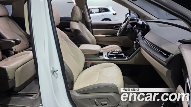 Kia Canival 2021 — photo 10