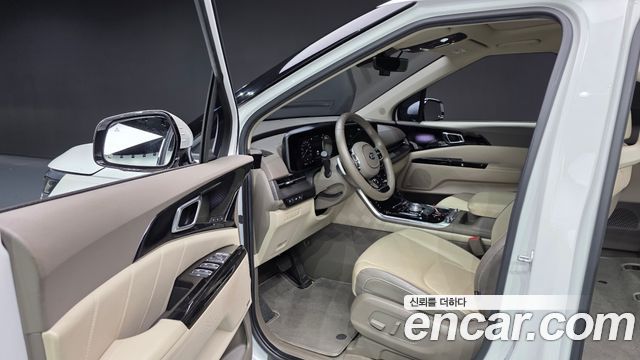 Kia Canival 2021 — photo 11